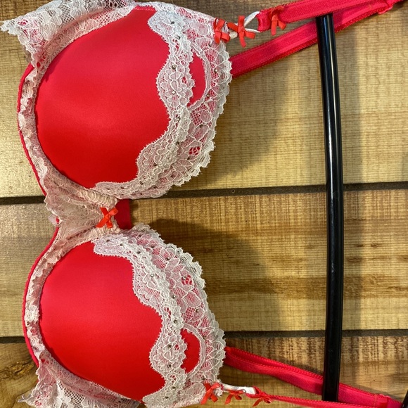 32C/ Victoria’s Secret/Hot Pink/Lace White/Rhinestone - Picture 3 of 5